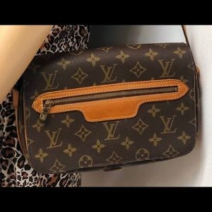 Authentic Louis Vuitton St Germain 23